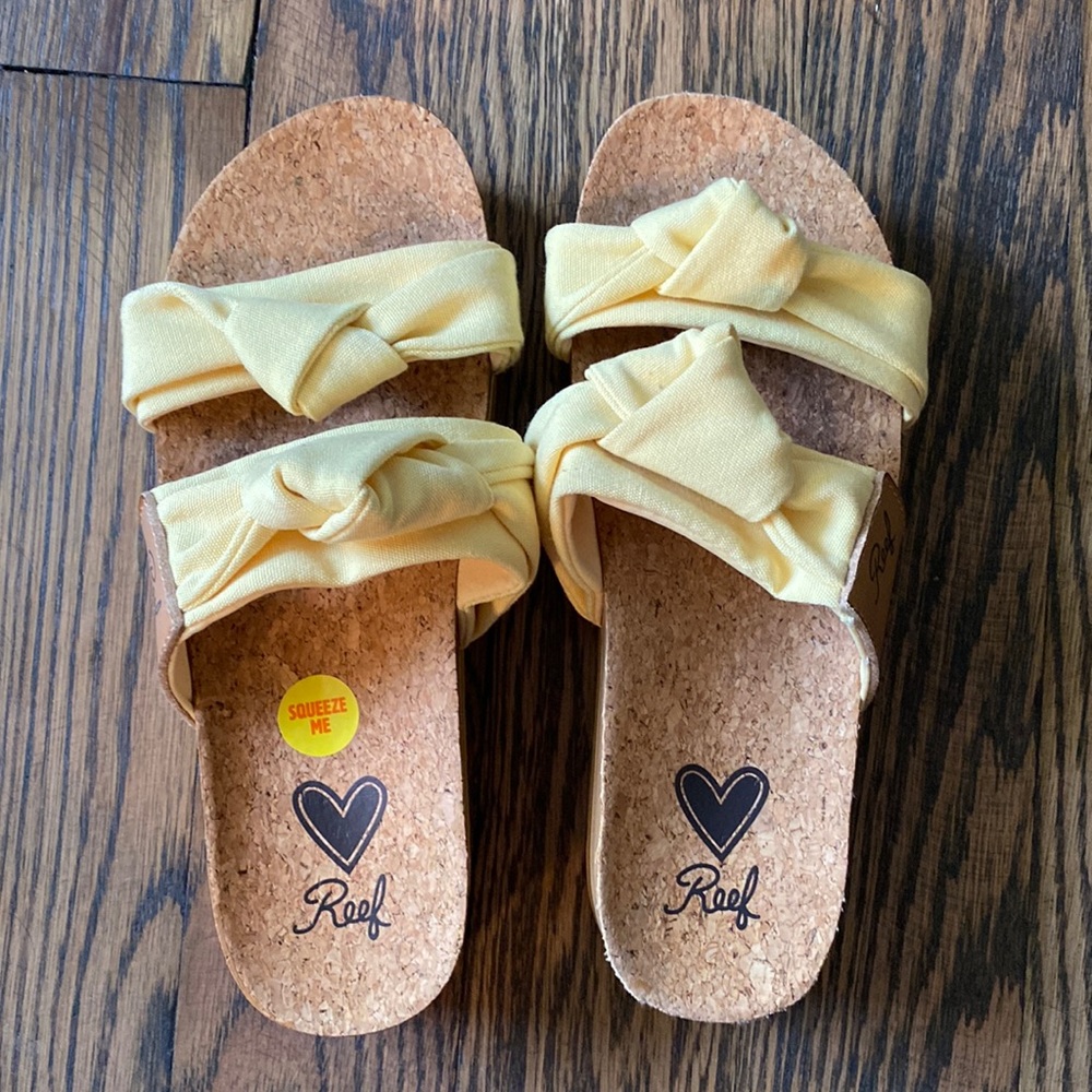 Women’s Sun Yellow Knotty Vista Hi platform Sandal by REEF. Size 7